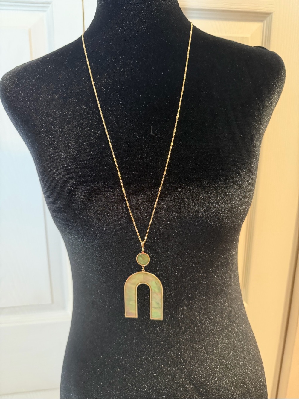 Gold-Tone Green Opalescent Arch Pendant Long Necklace